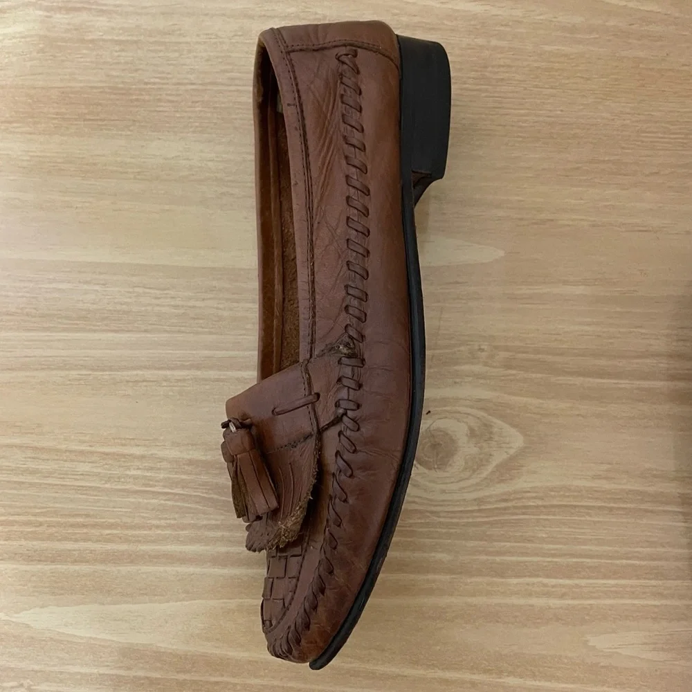 Giorgio Brutini brown leather tassel loafers size 8D